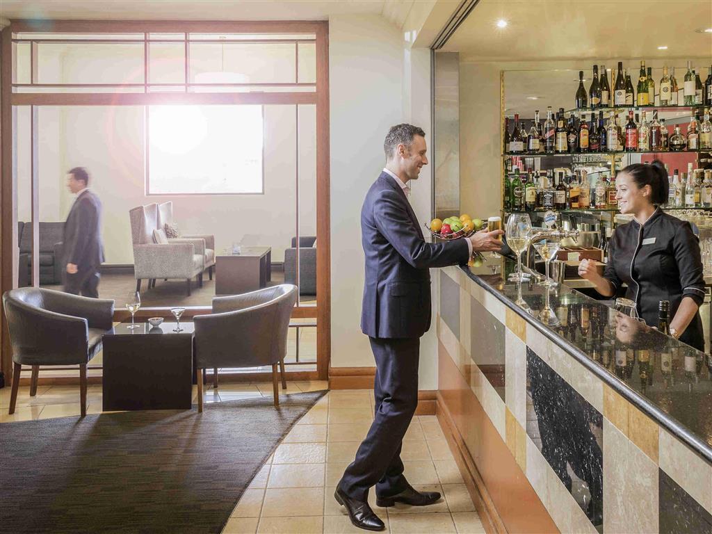 Visy Dior Hotel Бокъм Хилс Екстериор снимка